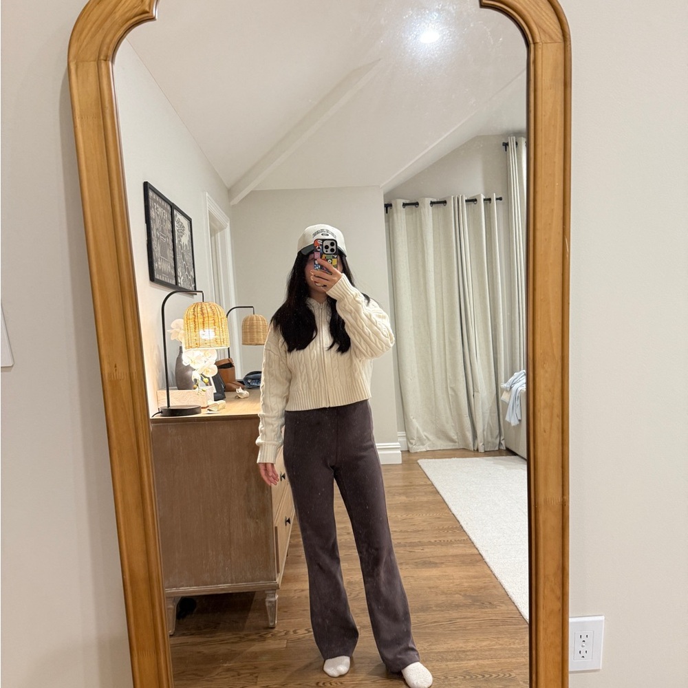 Aritzia Sunday Best Cream Sweater